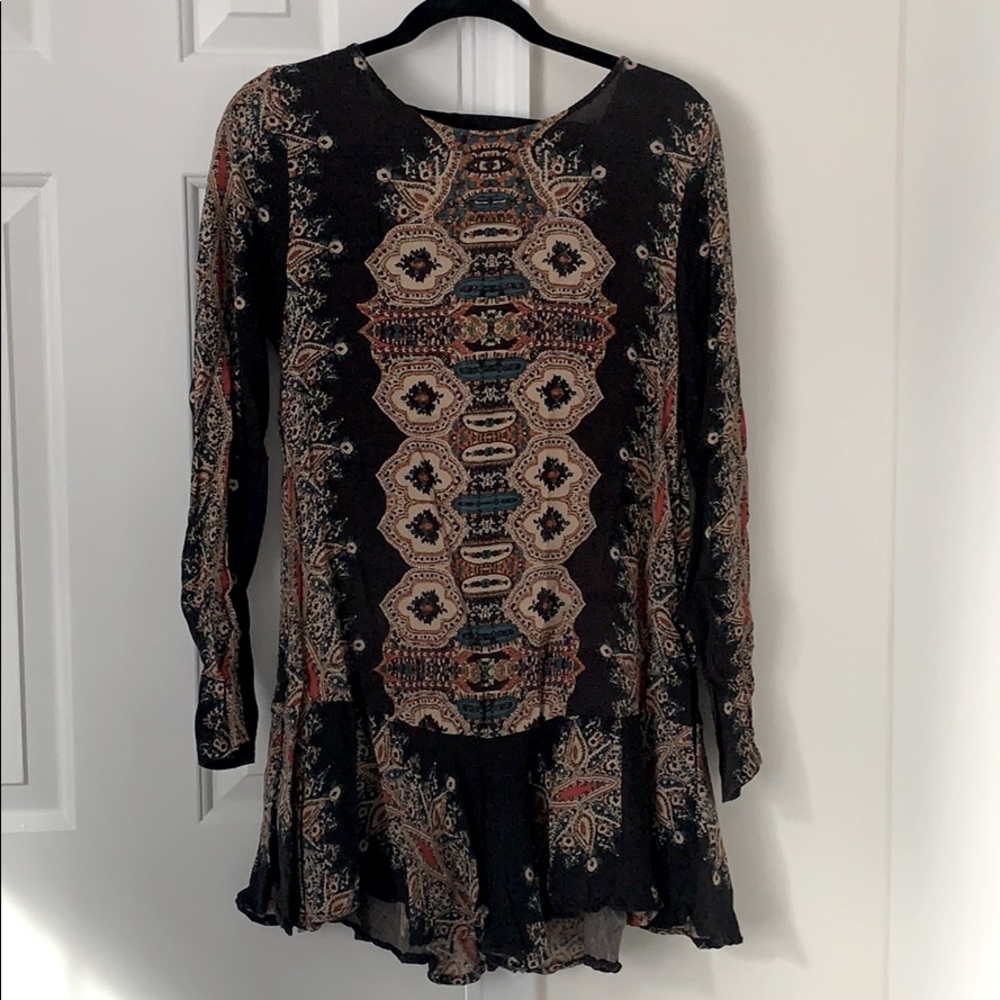 Free People mini long sleeved dress size small